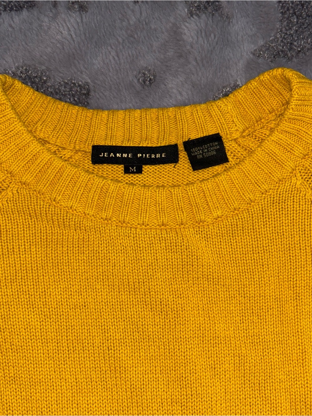 JEANNE PIERRE Yellow Crewneck Sweater~ women’s medium ~